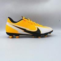ราคา [สินค้าลิขสิทธิ์แท้100%] สตั๊ดเด็ก Nike JR Vapor 13 Club FG/MG (14085371090)