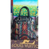 ราคา กระเป๋าหนังแท้สีดำสลับงานปักลายกราฟฟิกสีสันBurberryมือสอง (19633622138)