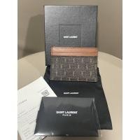 ราคา New ysl card holder ของใหม่ ชอปคิงพาวเวอร์ ของแท้ 100% ค่ะ ไม่ขายของปลอมค่ะ (17023374074)