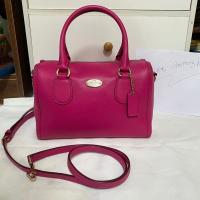 ราคา Coach แท้ทรงหมอน หมอนเบบี้ โค้ชหมอนสีชมพู ไม่ค่อยได้ใช้ (18485653772)