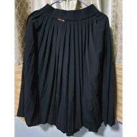 ราคา (พร้อมส่ง)กระโปรงนักศึกษา มือ2 สภาพดีมาก เอว24 ยาว23 (7341789774)