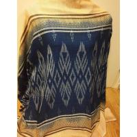 ราคา ผ้าคลุมไหล่ครามแท้ สกลนคร ขอบสีเบจ ลายมัดหมี่สวยๆ (6347294791)