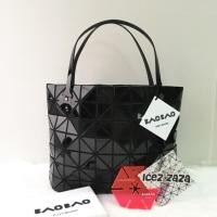 ราคา NEW BAO BAO ISSEY MIYAKE ROCK SMALL (190511204)