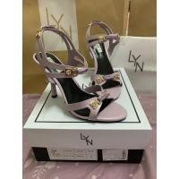 ราคา รองเท้าส้นสูงลิน รองเท้าส้นสูงLyn สีม่วง แท้ มือ 1 ไซส์ 36 (23527258486)