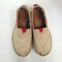 ราคา รองเท้า toms มือสอง แบบสาน minimal (71811800)