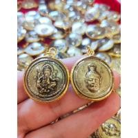 ราคา ขายส่ง100เหรียญ เหรียญพ่อแก่หลังพระพิฆเนศเลี่ยมทอง 100เหรียญ (23651063956)