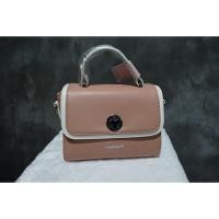 ราคา กระเป๋าสะพาย แบรนด์ karaya สีชมพู (7554103065)