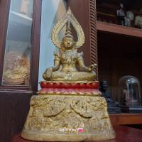 ราคา พระบูชาพระศรีอริยเมตไตรย์ วัดไลย์ ลพบุรี ปี 2528 เนื้อทองเหลืองลงสีบางส่วน หน้าตัก5นิ้ว ฐานล่าง 7.5 นิ้ว สูง 14นิ้ว (13694689365)