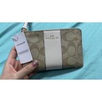 ราคา กระเป๋าสตางค์ coach คล้องมือ ของแท้100% (19109310966)