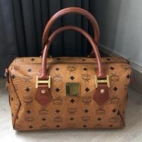 ราคา Mcm ทรงหมอน 10นิ้ว มือสองของแท้ (2893133186)