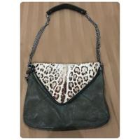 ราคา Boyy bag medium slash leopard (5044203966)