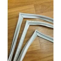 ราคา 0001096 ขอบยางตู้เย็น Sharp รุ่น SJ-C19SS-SL (ขอบล่าง) 2 ประตู ขอบยาง ตู้เย็น ยางเสื่อม (19489440395)