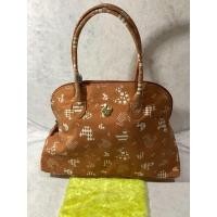 ราคา กระเป๋าถือFlynowมือสองสภาพสวยมี3ซิบ5ช่อง (18937213418)