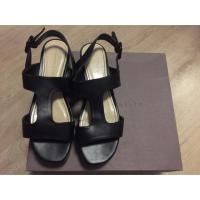 ราคา Used รองเท้า charles&keith (306610373)