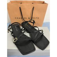 ราคา Wahncaiพร้อมส่งรองเท้า Charles & Keith (22042300767)