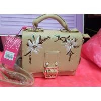 ราคา กระเป๋า playboy (1102538400)