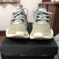 ราคา NMD R1 off white มือสองสภาพดี (1534617683)