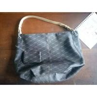 ราคา กระเป๋ามือสอง HOW ของแท้ สภาพใหม่มาก ใบใหญ่ ยาว 14" สูง 12" (1144765250)