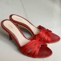 ราคา รองเท้าส้นสูง VNC ของแท้ ราคาถูก (3220999876)