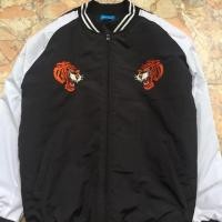 ราคา เสื้อแจ็กเก็ต ลายเสือ SUKAJAN โดย Danniss CO (19395319424)