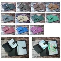 ราคา เซต กระเป๋าใส่สมุดบัญชีธนาคาร และกระเป๋าใส่บัตร (รวม 2 ชิ้น) หนังกึ่งเงา 12 สี (2135887976)