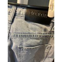 ราคา ปล่อยต่อกางเกงยีนส์ ขายาว merge size m สี light blue ใส่น้อยมาก (22081195520)