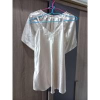 ราคา ชุดนอนผ้าแพร มือ 2 สภาพใหม่ (23380264735)