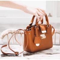 ราคา (Used like new) A Treasure Box รุ่น Lady Treasure Box สี caramel (6000314558)