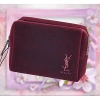 ราคา พร้อมส่ง กระเป๋าYSL ผ้ากำมะหยี่สีเลือดหมูใส่ของอเนกประสงค์ใส่เครื่องสำอาง (19289729387)