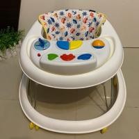 ราคา รถหัดเดิน รถวงกลม นำเข้าจากญี่ปุ่น สีขาวลายสมอเรือ (5503070600)