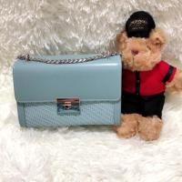 ราคา กระเป๋า Charles&Keith หน้าถัก สายโซ่ ส่งฟรี‼️ (2781836886)