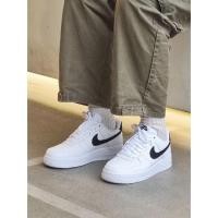 ราคา ✁รองเท้าผู้ชาย Nike Air Force 1 สีดำและสีขาว AF1 One รองเท้าลำลองผู้หญิง CT2302-100 (14799603918)