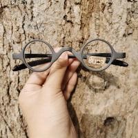 ราคา แว่นวินเทจ CHINTA กรอบแว่นตาชินตา รุ่นจิ๋วหลิว ทรงกลมเล็ก สีเทา เลนส์ใส การออกแบบเป็นเอกลักษณ์ วินเทจสุดๆ นำไปตัดเลนส์​ (3361412258)