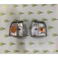 ราคา ไฟเลี้ยวมุม ISUZU TFR'95 RODEO CAMEO หน้าย้อย หน้าหนู พร้อมขั้วพร้อมหลอด (7887340026)