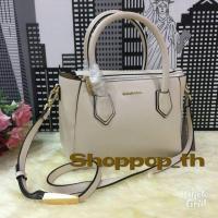ราคา Charles & Keith Handle Bag (Outlet) กระเป๋าแบรนด์เนม (698077920)