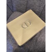 ราคา กล่องเครื่องสำอาง Dior Prestige แท้ ของใหม่ ไม่มีตำนิ (8620443112)