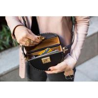 ราคา กระเป๋าสะพาย mcm ของแท้ สีดำ (8410684987)
