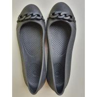 ราคา รองเท้าคัชชูเด็กผู้หญิง crocs (14747296969)