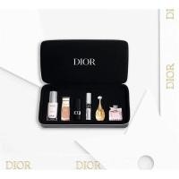 ราคา Dior Miniature Perfume and Beauty Gift set (25600766933)