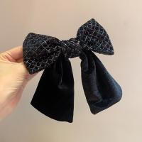 ราคา กิ๊บติดผม โบว์ติดผม กิ๊บสปริง ผ้ากำมะหยี่สีดำประดับเลื่อมสีดำ (18887968385)