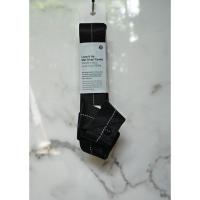 ราคา สายรัดเสื่อโยคะ Lululemon - Loop It Up Mat Strap : BLACK/WHITE LINE (6654965688)