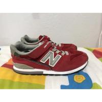 ราคา New balance รองเท้าเด็ก มือสอง size 33.5/20 cm (2581422428)
