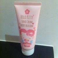 ราคา Hand cream hello kittyน่ารักกกก กลิ่น cherry blossom (99392261)