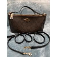 ราคา Coach พอช กระเป๋ามือสอง ของแท้ ส่งต่อราคาถูก ส่งฟรี (6753652479)