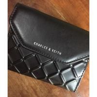 ราคา กระเป๋า charles&keith สีดำ (82018013)