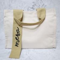 ราคา กระเป๋าปักชื่อ กระเป๋าผ้าแคนวาสปักชื่อฟรี กระเป๋าผ้า Marhen.j สะพายข้างหรือถือก็ได้ (6637376267)