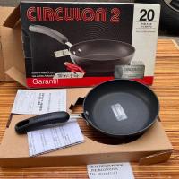 ราคา กระทะตื้นเคลือบเทฟล่อนของ Meyer CIRCULON 2 ของใหม่ขนาด 8 นิ้ว (24358834300)