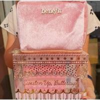ราคา benefit กระเป๋าเครื่องสำอางค์ (2911295739)