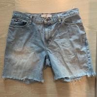 ราคา กางเกงนีนส์ขาสั้น Tommy Hilfiger (6641746560)