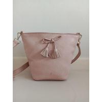 ราคา Kate Spade แท้ สะพายคอสบอดี้ (11582117760)